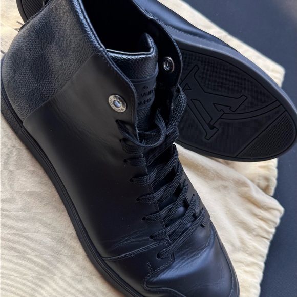 Louis Vuitton Black High-Top Sneakers Leather Finish - Picture 2 of 6